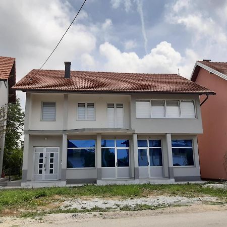 As Guesthouse Krzevici Eksteriør bilde