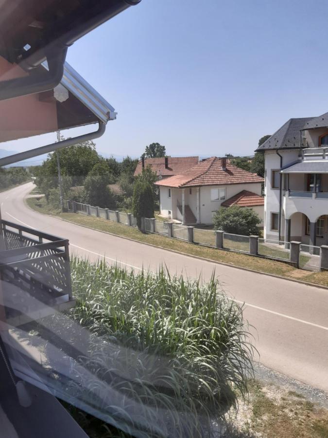 As Guesthouse Krzevici Eksteriør bilde