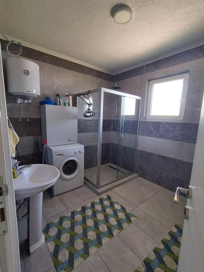 As Guesthouse Krzevici Eksteriør bilde