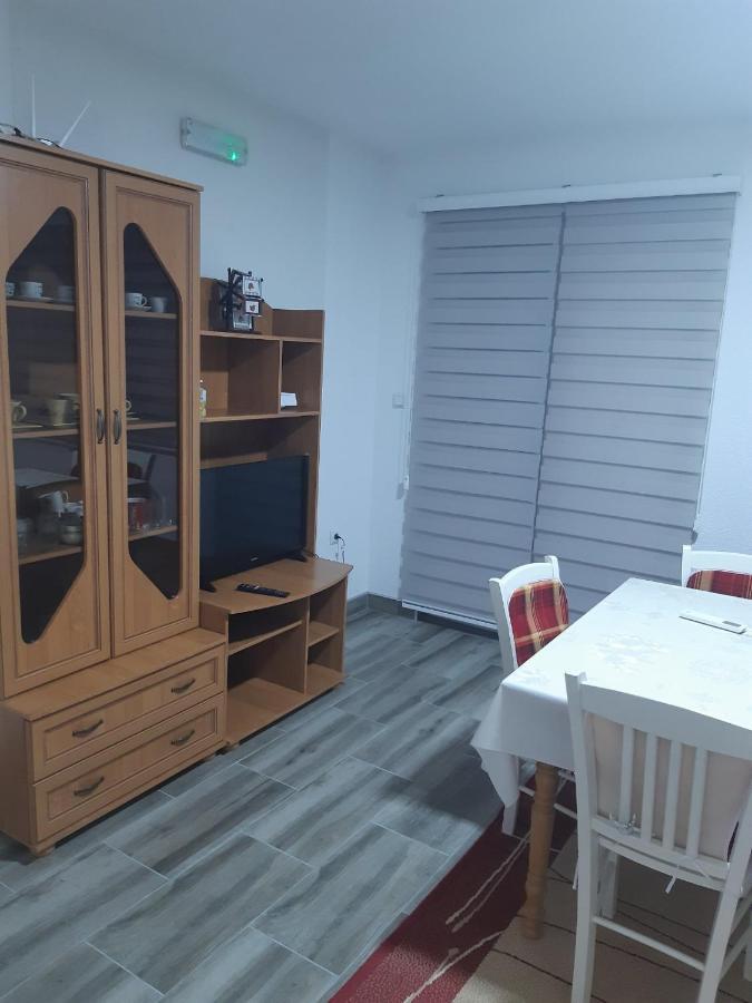 As Guesthouse Krzevici Eksteriør bilde