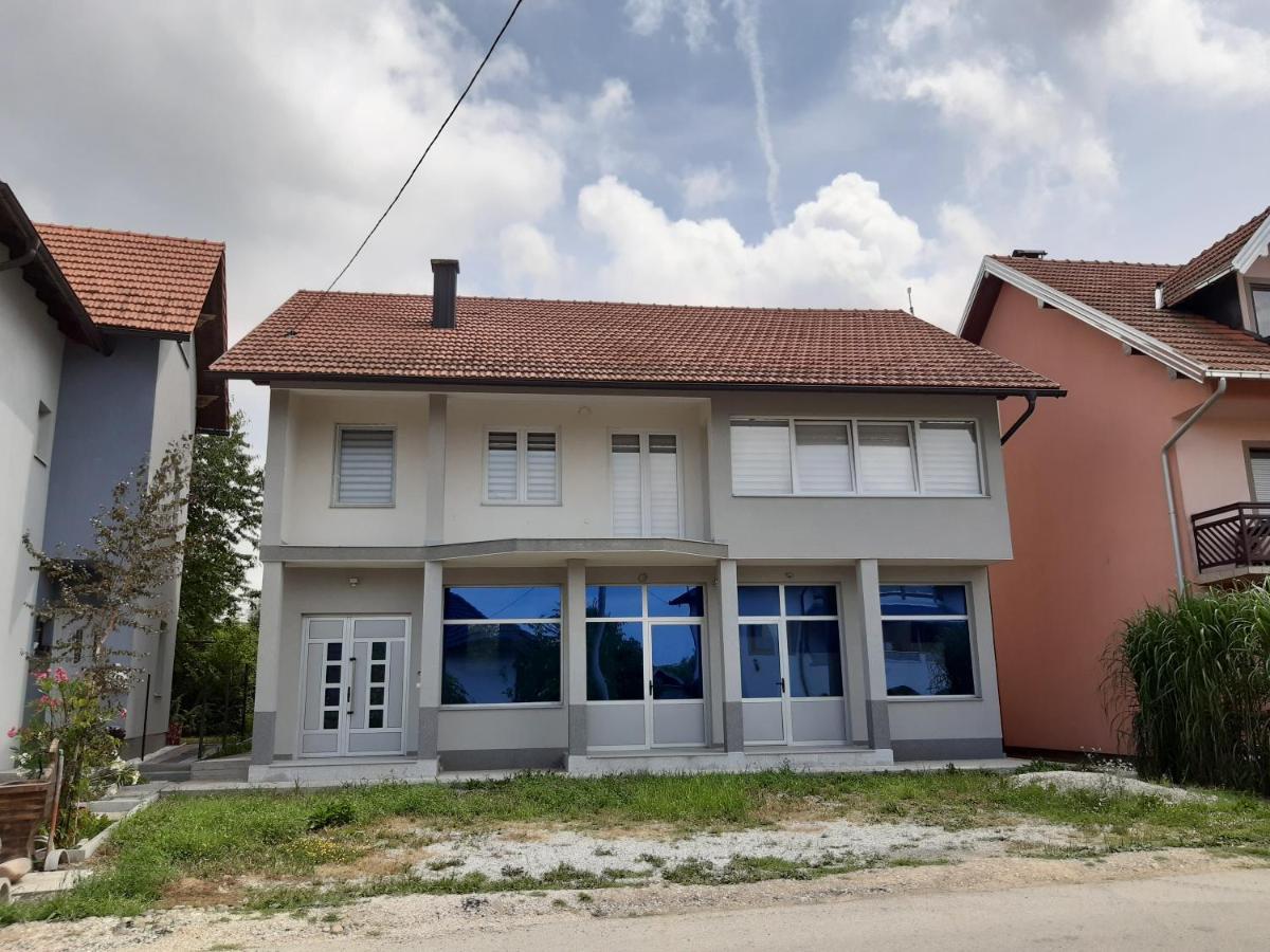 As Guesthouse Krzevici Eksteriør bilde